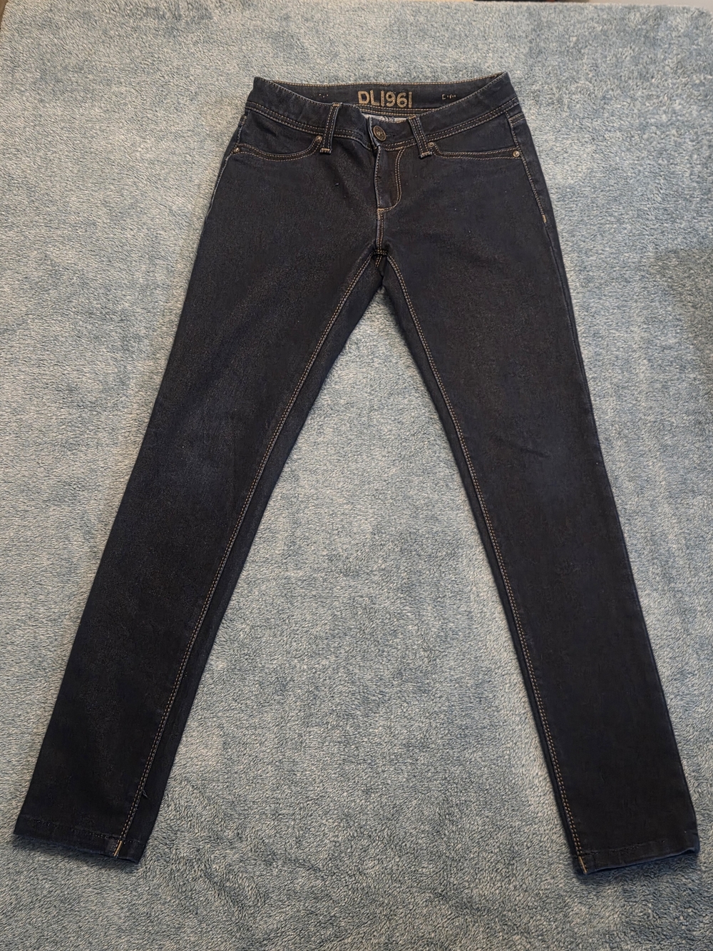 DL1961 Junior Girl Size 25/2 Indigo Skinny Jeans